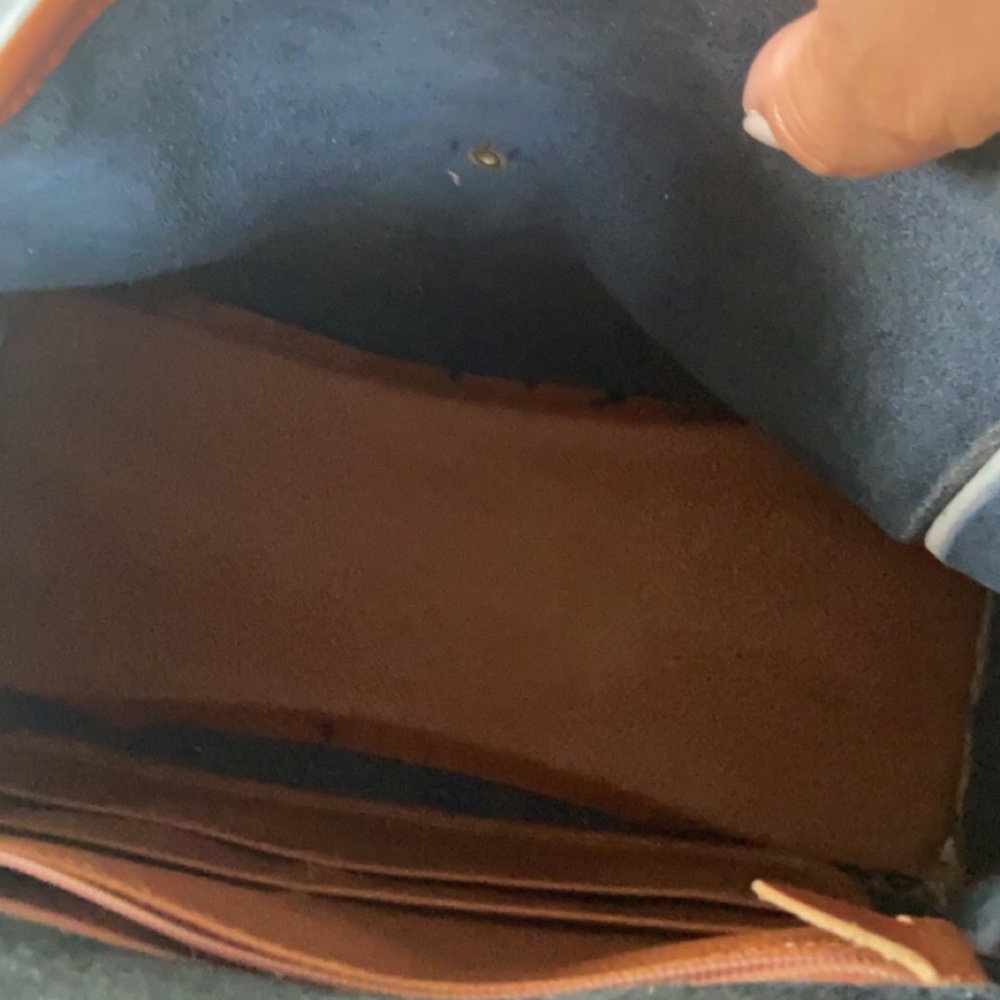 Vintage Dooney & Bourke Handbag - Picture 4 of 5
